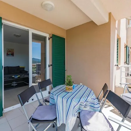 公寓 2 Bedroom Beautiful In