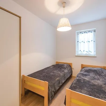 2 Bedroom Beautiful In 公寓