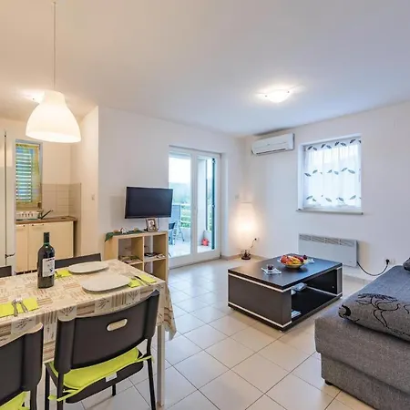 公寓 2 Bedroom Beautiful In